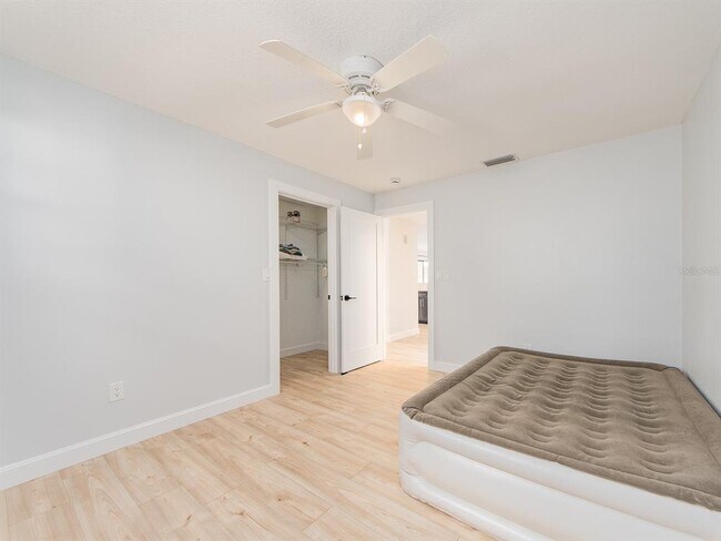 Building Photo - 110 17th St