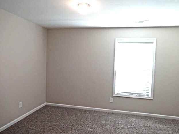 Building Photo - 521 San Dra Way