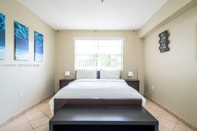 Building Photo - 201 180th Dr