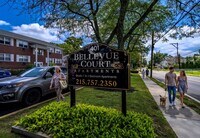 Building Photo - Bellevue Court Apartments