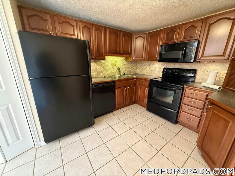 Building Photo - 30 Revere Beach Pkwy