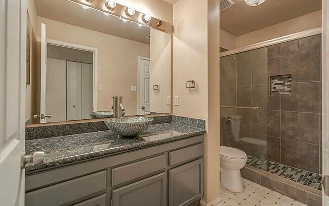 Building Photo - 1202 E Red Cedar Cir