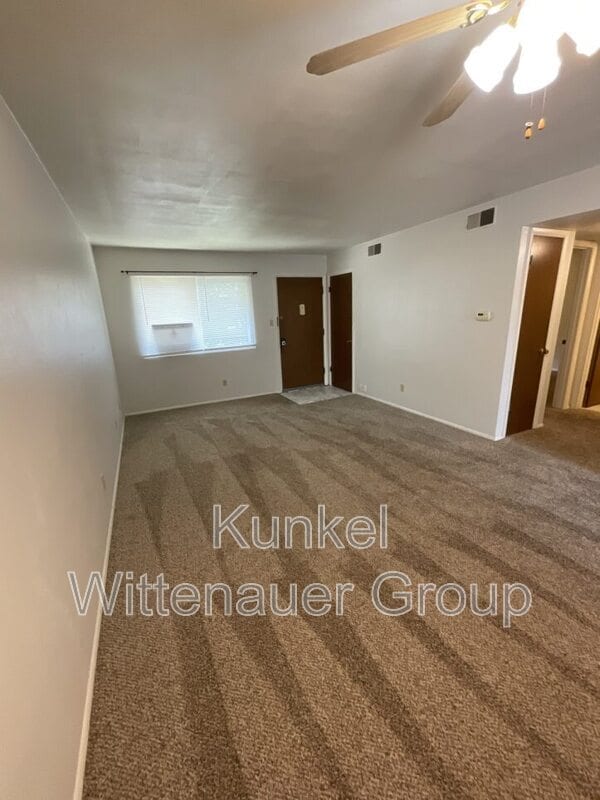 Building Photo - 900 8th St