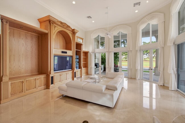 Building Photo - 331 Mizner Lake Estates Dr