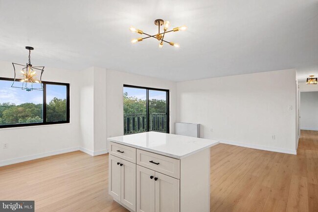 Building Photo - 8830 Piney Branch Rd