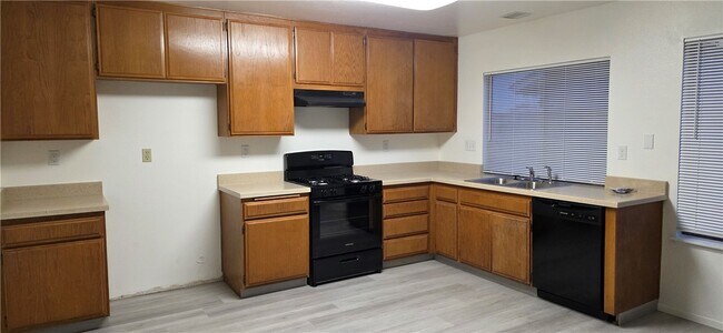 Building Photo - 5048 Wyche Ct