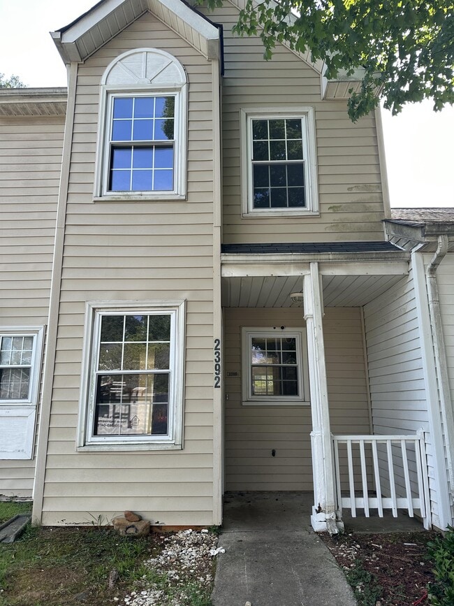 Building Photo - 2392 Cove Rd