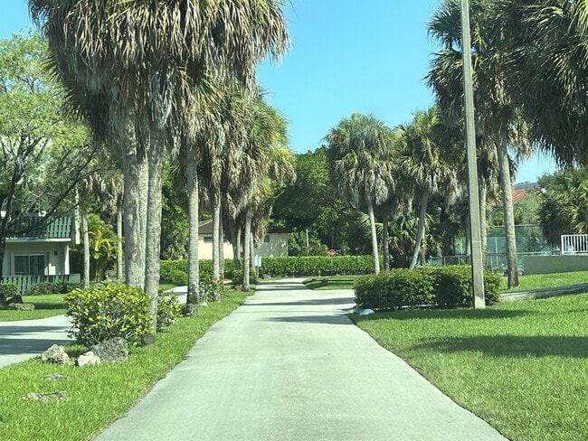 Building Photo - 8911B NW 28th Dr