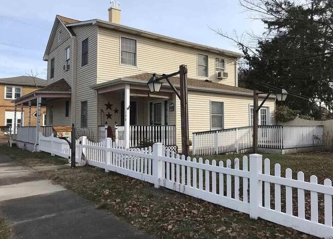 Building Photo - 158 Washington Avenue