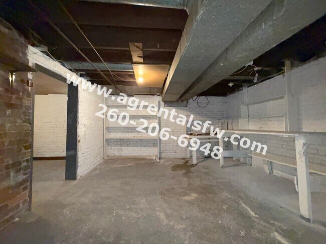 Building Photo - 1829 Broadway