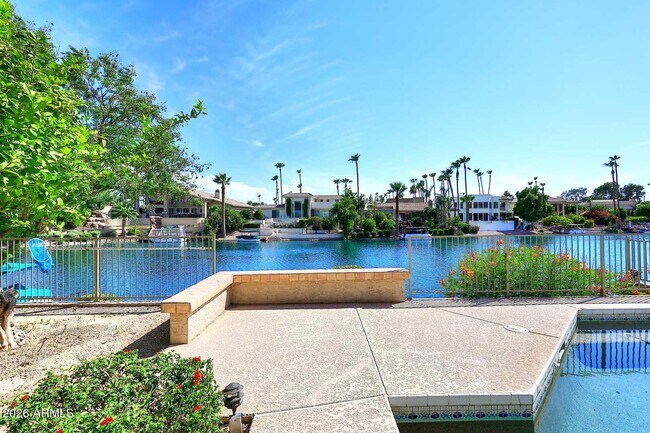 Building Photo - 9969 E Bayview Dr