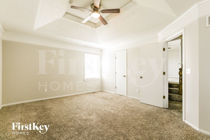 Building Photo - 1419 S Sheridan Bridge Pl