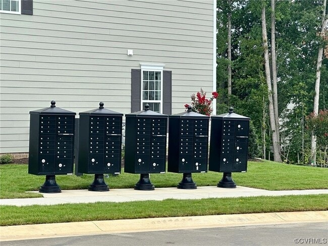 Building Photo - 13836 Randolph Pond Ln