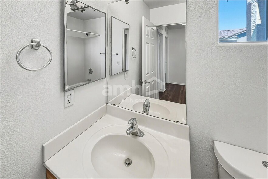 Building Photo - 17522 W Calavar Rd