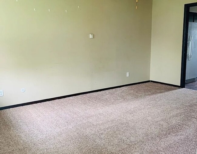 Building Photo - 567 W Taylor St