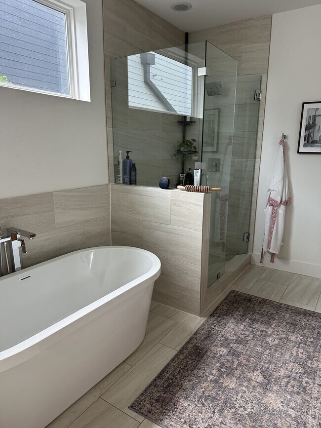 Building Photo - 5705 Bryan Pkwy