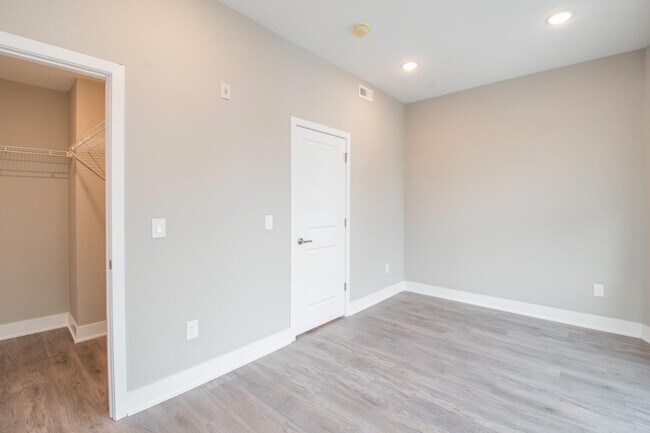 Building Photo - 1206 N 24th St