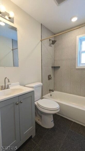 Building Photo - 7 Maple St