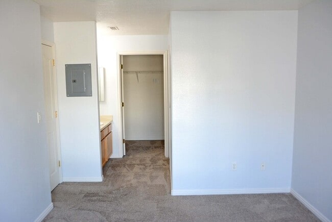 Building Photo - 1411 S 1020 W