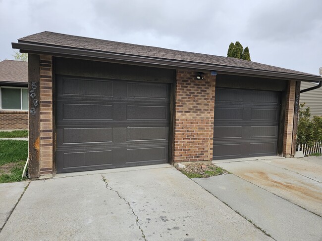 Garage - 5696 W 3980 S