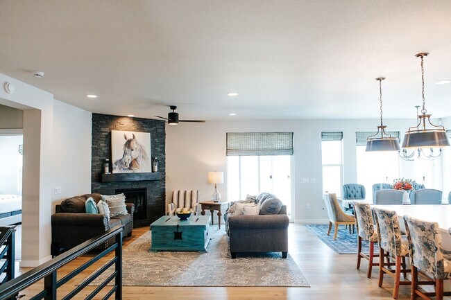 Building Photo - 9757 Bison Vly Trl