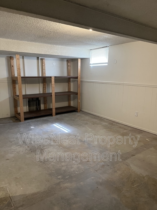 Building Photo - 514 SE Adobe Dr
