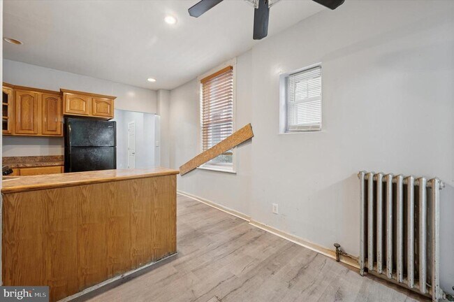 Building Photo - 5327 Greenway Ave
