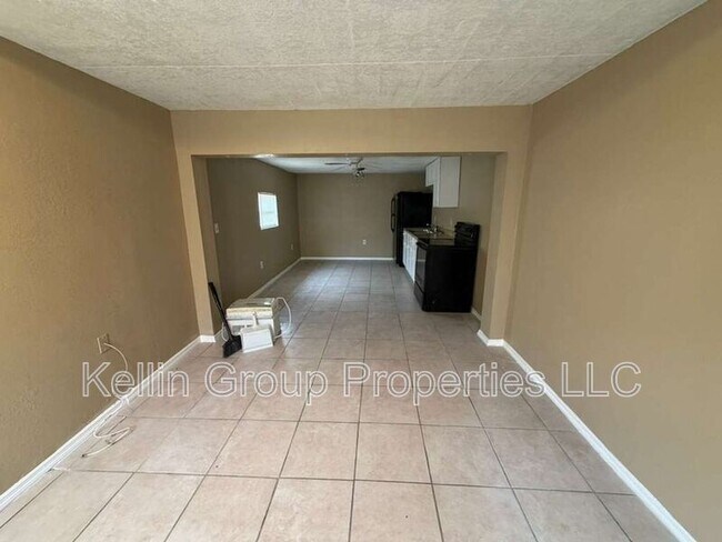 Building Photo - 2917 Sanchez St