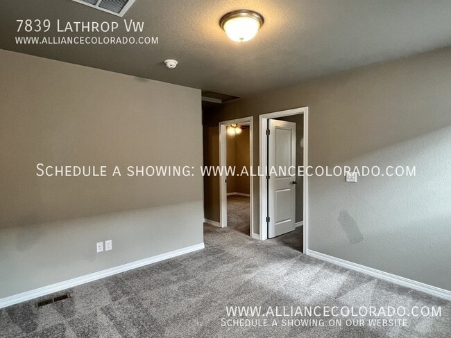 Building Photo - 7839 Lathrop Vw