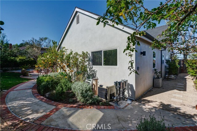 Building Photo - 3185 Bonn Dr