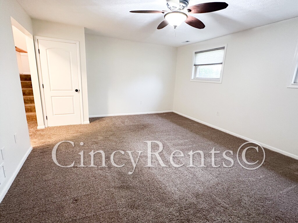 Building Photo - 7436 Wyandot Ln