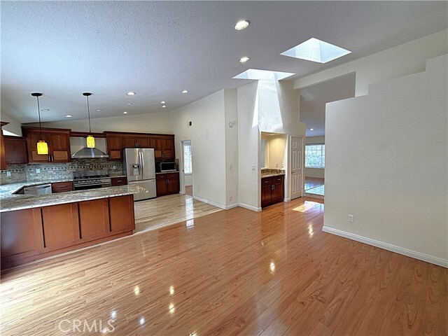 Building Photo - 904 Sky Meadow Pl