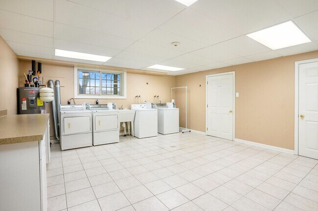 Building Photo - Almont Terrace Apartments