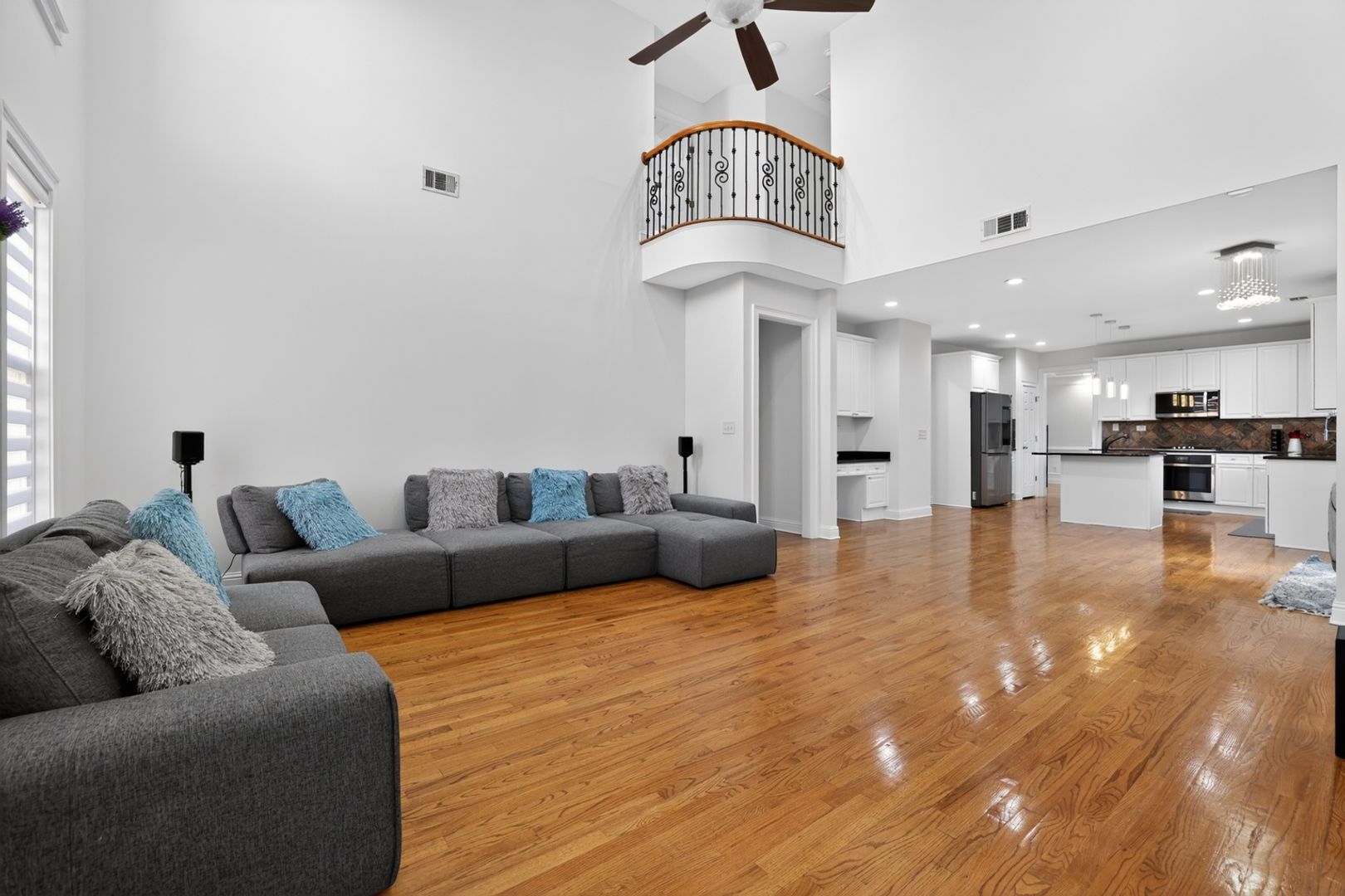 Building Photo - 410 Fox Chase Cir