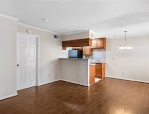 Building Photo - 2750 Holly Hall St