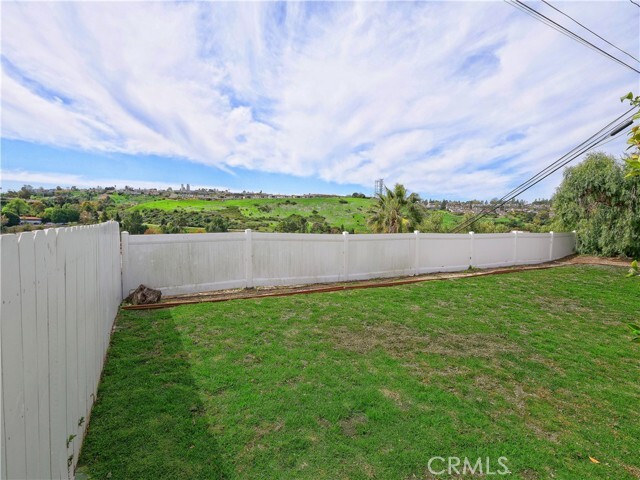 Building Photo - 27665 Longhill Dr