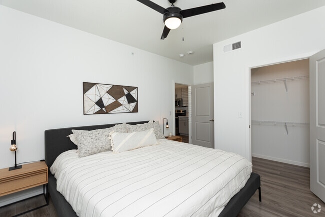 1BR, 1BA - 629SF Bedroom - ABACUS ALAMO RANCH