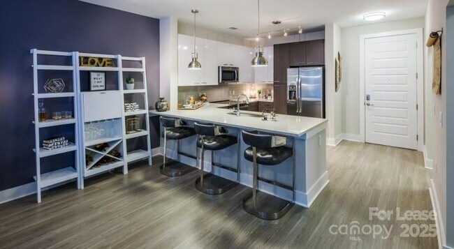 Building Photo - 606 Nc Music Factory Boulevard