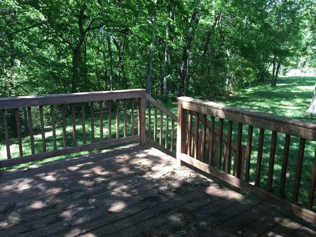 Building Photo - 3 bedroom rancher  in City of Colonial Hei...