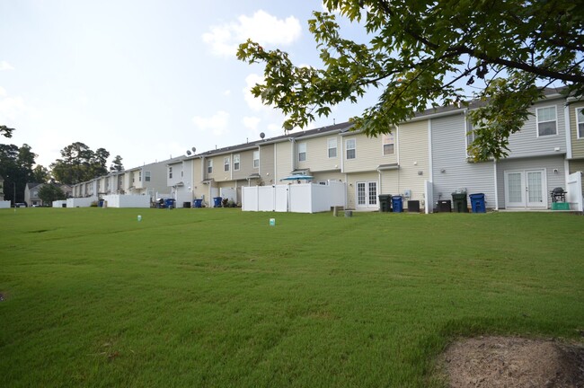 Building Photo - 8328 Plano Ct