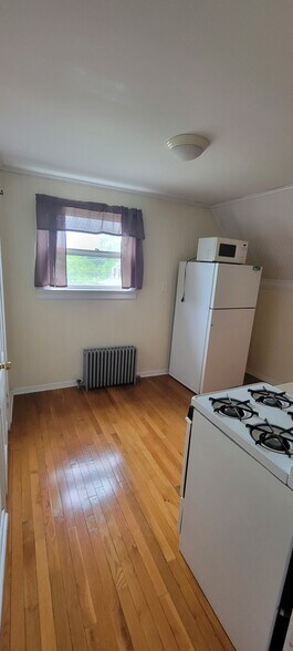 Kitchen - 20 E Spring St
