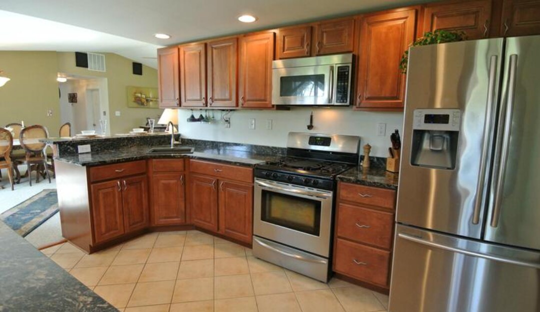 Building Photo - 2255 Engle Rd