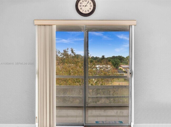 Building Photo - 4731 NW 10th Ct