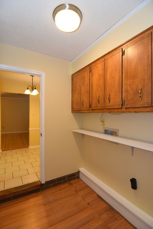 Building Photo - 515 Ridgewood Dr