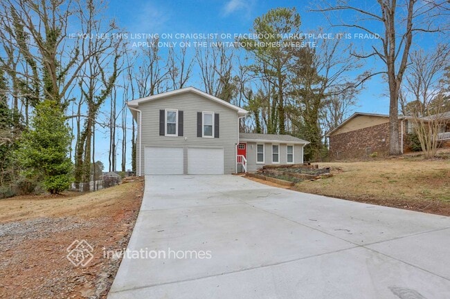 Building Photo - 4231 Westminster Dr SW