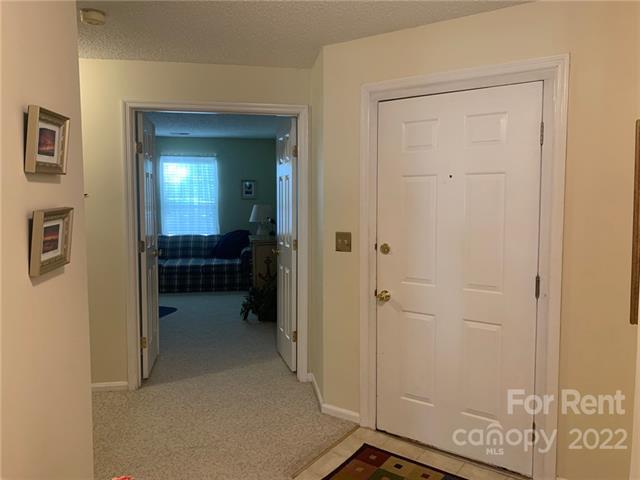 Building Photo - 19909 Henderson Rd