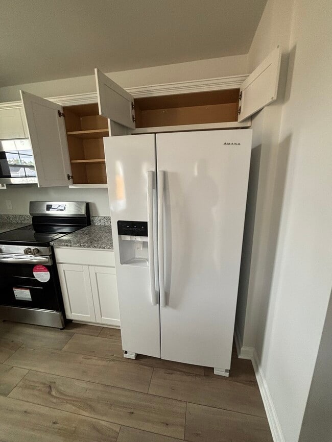 Building Photo - 364 Hardwick Dr