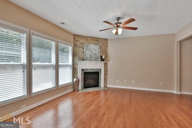Building Photo - 6098 Allpoint Way