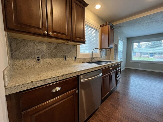 Building Photo - 8001 N Woolsey Ave