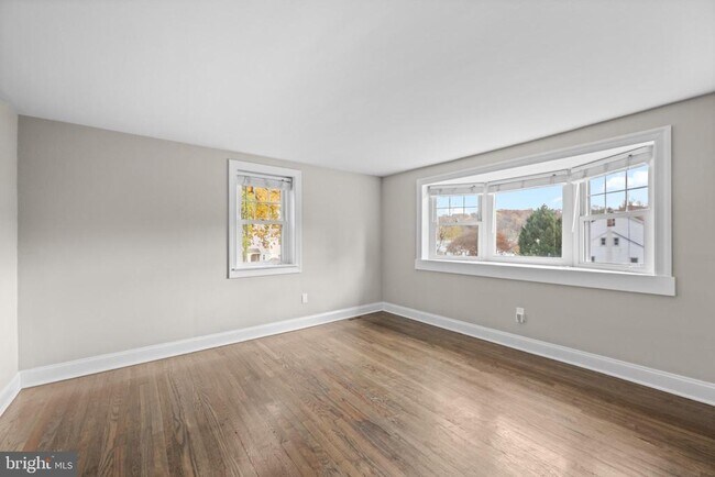 Building Photo - 3 Buttonwood Ave